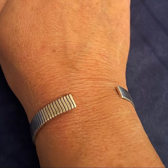 The Minimalist Cuff Bracelet in 925 open, adjustable unisex - Picture 9 of 12